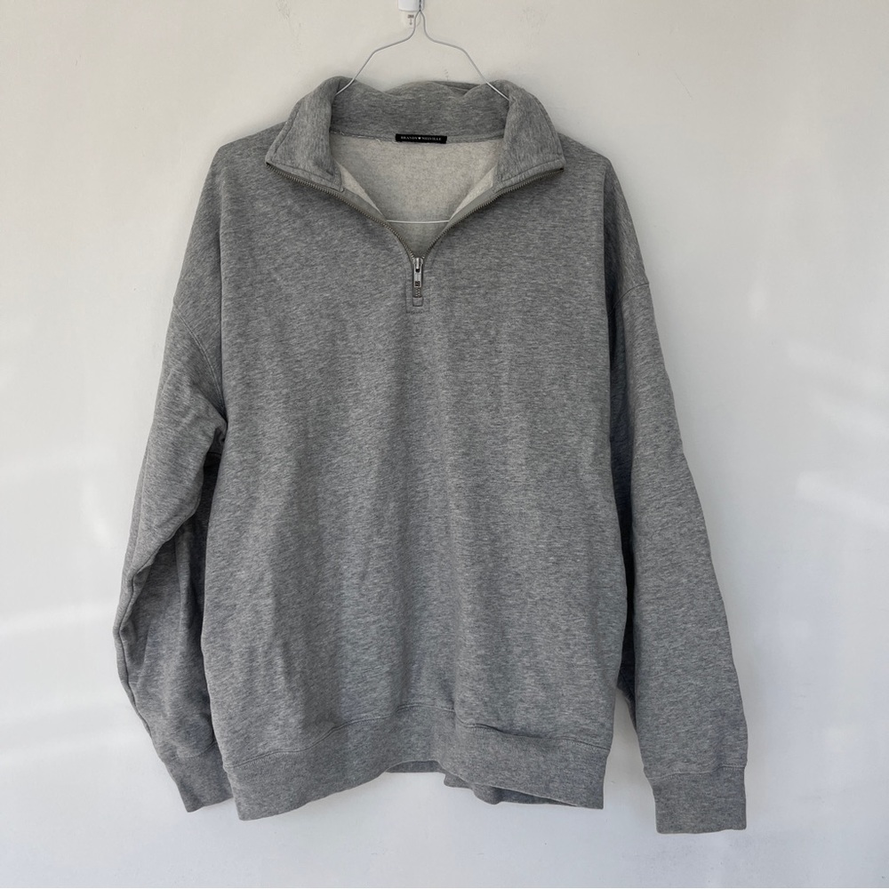 Brandy Melville grey pullover